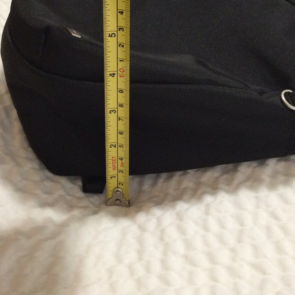 NWT Black Travelon Women’s/Men’s Ani-Theft Sling Bag - Picture 14 of 15